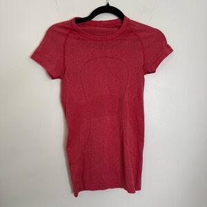 Swiftly tech short sleeve 2.0 size for heathered pink